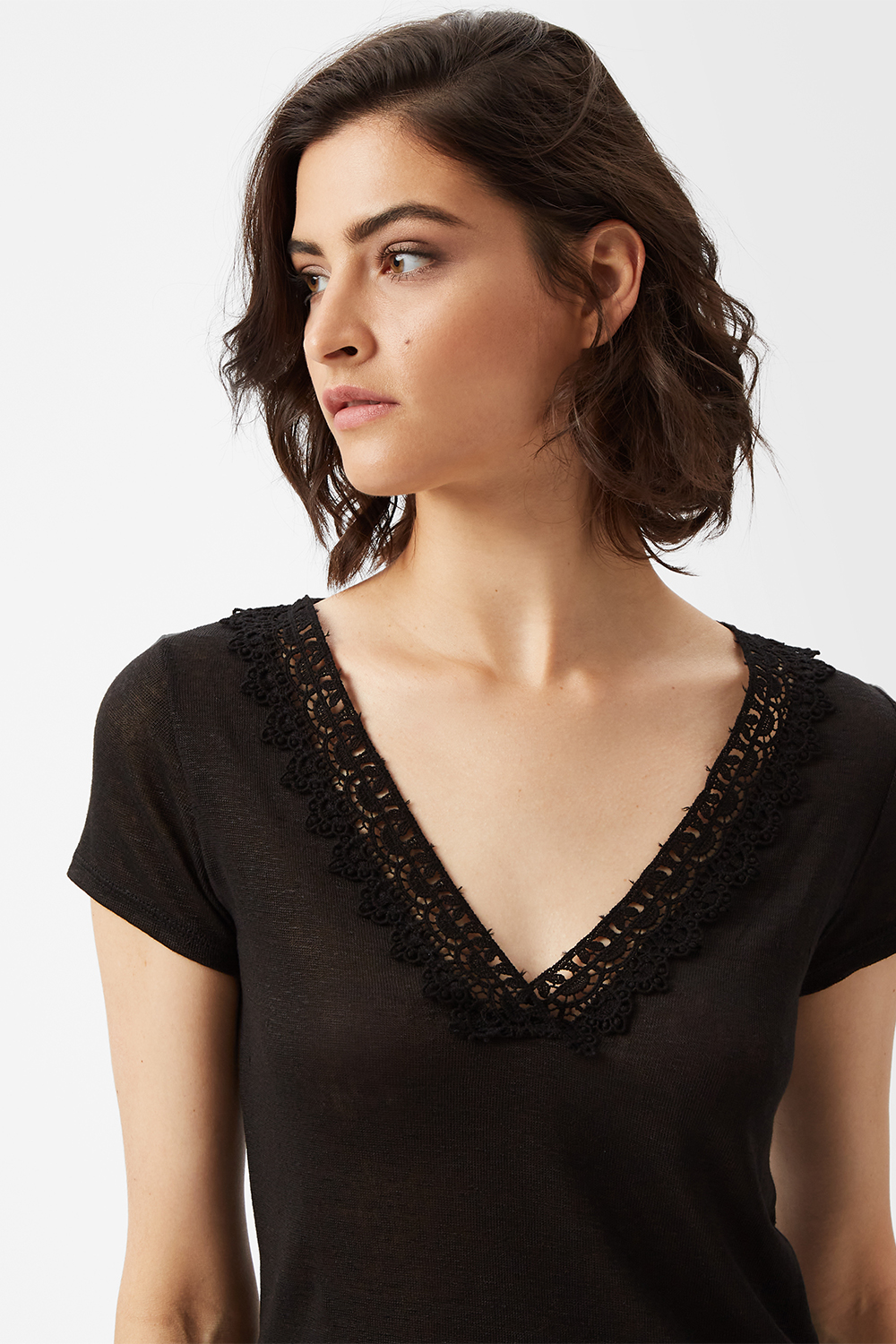 T-Shirts | Crochet Detail V Neck Super T-shirt | James Lakeland